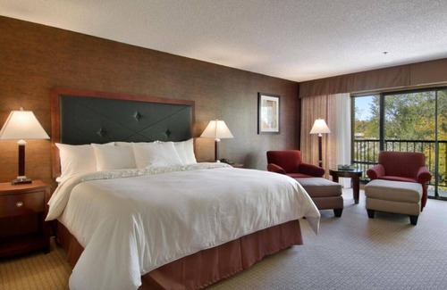 Elko Hotel | Rare Find Outdoor Pool, Parking, Pets Allowed, Close to Johnny Appleseed Park!