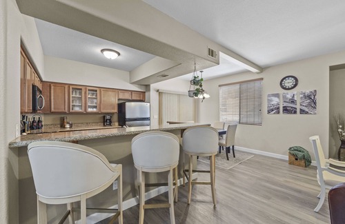 Summerlin Condo | RARE GATED Summerlin Luxury Tuscan 2 Bed/2 Bath Condo