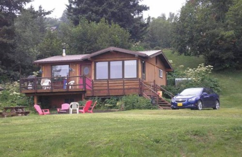 Homer House | Raspberry cottage