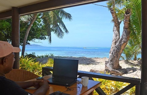 Mana Island Cabin | Ratu Kini's Dive & Stay