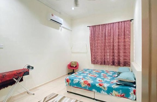 Segamat House | Rawyna homestay segamat