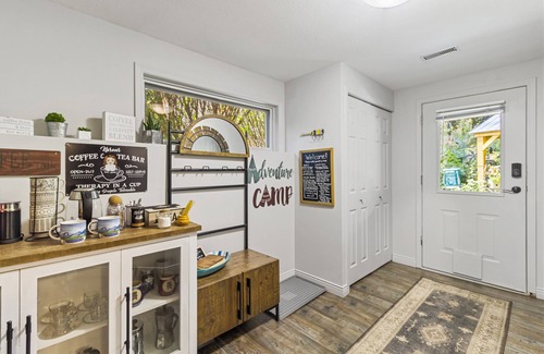 Kamloops Apartment | Rayleigh River Retreat - Garden Oasis