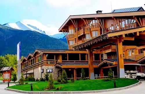 Razlog Condo | Razlog Bulgaria - 1-bedroom in Downtown Pirin Golf With Mountain View