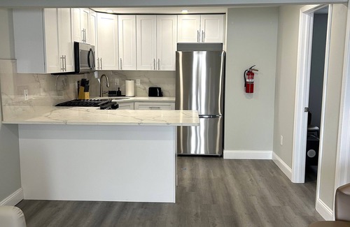 Seaside Heights Condo | Re-Model 2-bdrm Winter Rental pricing, King bed