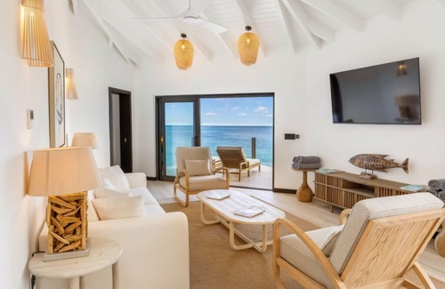 Fryes Beach Hotel | Recharge + Reconnect in This Stunning 3 Bedroom with Kitchen Oceanview Sanctuary