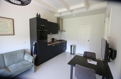 Sint Nicolaasga Apartment | Recreatieappartement BoerdeRijlst - De Kamer