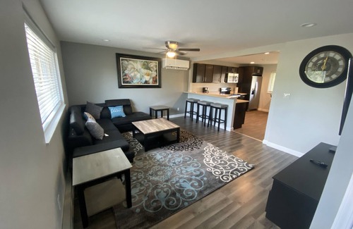 Madison House | Red comfy cottage