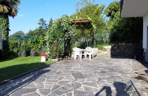 Arizzano House | red fountain house