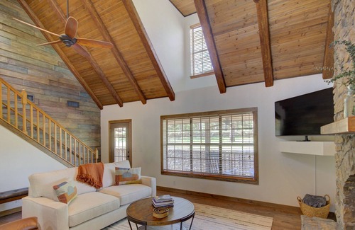 Verdigris House | Red Fox Ridge - Private, Cabin, Large Groups