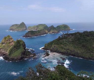 Sumberagung Villa | Red island villas