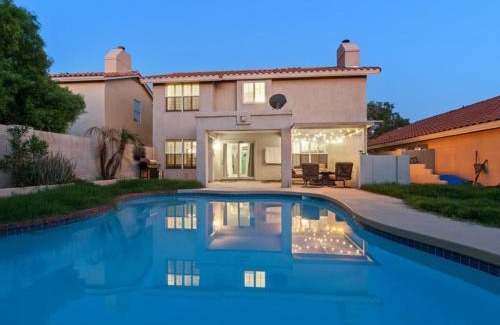 Red Mountain Ranch House | Red Mountain Ranch home BBQ Pool