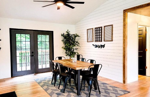 Rogers House | Red River Gorge Vacation Home Fiber WiFi + W/D