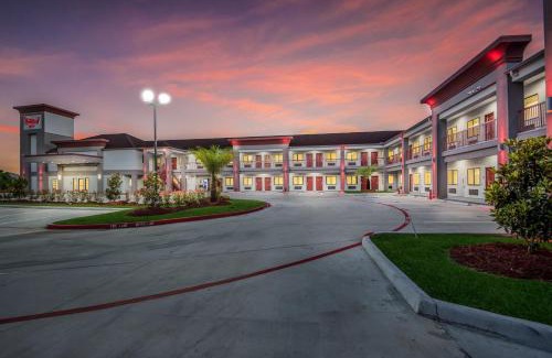 Mont Belvieu Hotel | Red Roof Inn Baytown