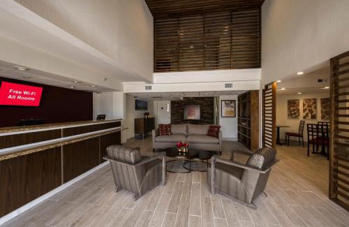 Addicks Hotel | Red Roof Inn PLUS+ Houston - Energy Corridor