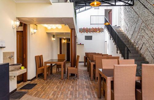 Astana Anyar House | RedDoorz near Alun Alun Bandung 2