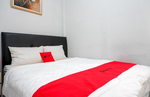 Colomadu Hotel | RedDoorz near Jalan Adi Sucipto Solo