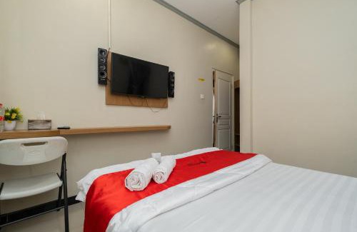Pare Hotel | RedDoorz near Kampung Inggris Pare