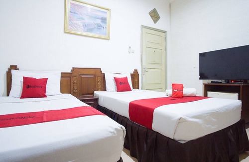Ternate House | RedDoorz near Pantai Falajawa Ternate