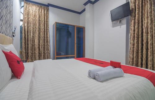 Tanjung Uncang House | RedDoorz Near RSUD Embung Fatimah Batam