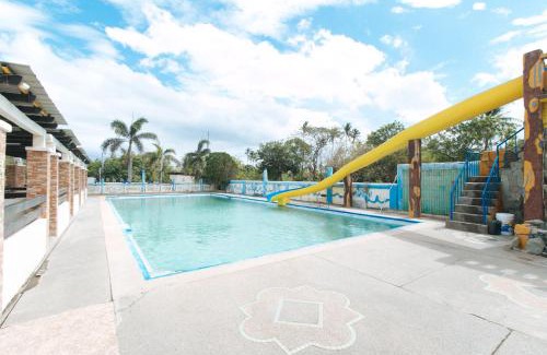 Lemery Hotel | Reddoorz @ Royal Grande Beach Resort Batangas