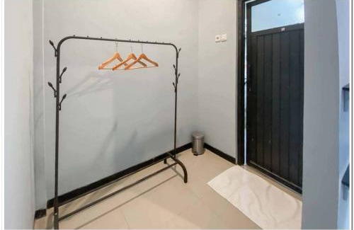 Sedati Hotel | RedDoorz Syariah near T2 Juanda Airport 2