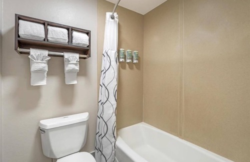 North Redondo Hotel | Redondo Beach Stay | 1 Unit | Near Galleria Mall & Beach