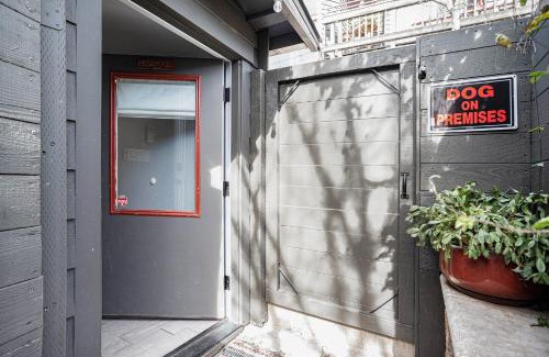 Upper Telegraph House | Redwood Room