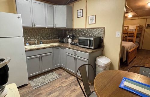 Zavalla Cabin | Reel Retreat at Sam Rayburn waterfront access