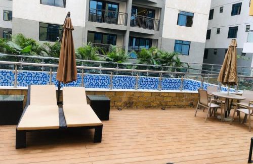 Central Province Apartment | Refined 1BR With King Bd, Pool & Gym in Kileleshwa