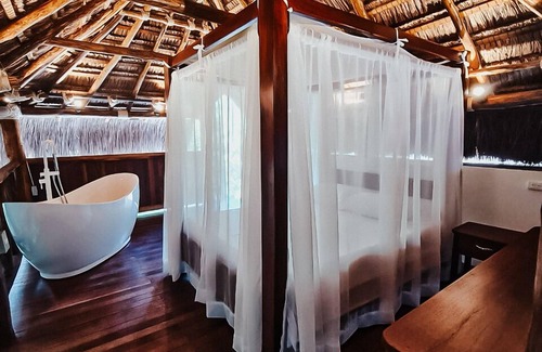 La Dorada Hotel | Refugio Monte Oscuro