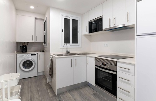 Torredembarra Apartment | Refurbished Apartment with A/C, Near Beach, Wi-Fi