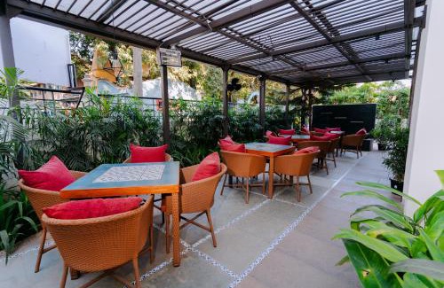 D Costa Layout Hotel | Regal Business Suites