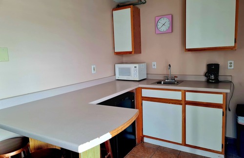 Hampton Hotel | Regal Inn