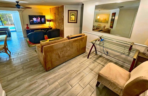 Palm Beach Gardens House | Regal Private Suite, Heated Pool Kayak 5min2 Juno Beach & Baseball Stadiums