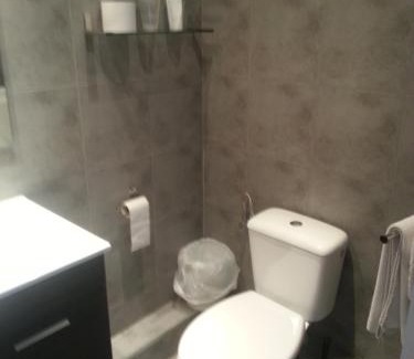 Placa dels Patins House | Regina Selfcheck-in Smart Rooms