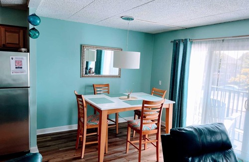 The Pines Condo | Rehoboth Ave Condo w/Parking Sleeps 4 Clean/Updated/Comfortable
