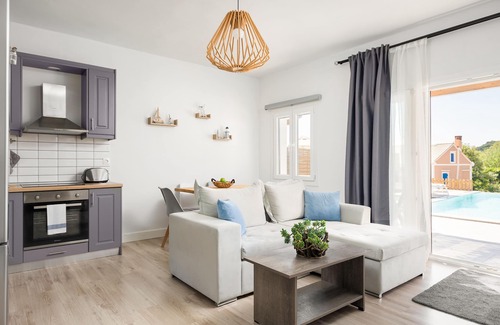 Erikousa Island Villa | Reiki Luxury Villas with private swimming pool