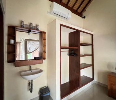 Nyuh Kuning House | Rejeki