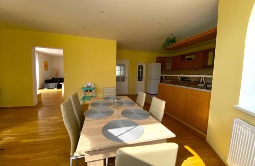 Hury House | Rekreační chalupa Ivon