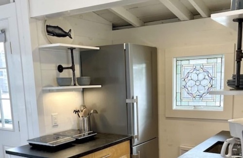 North Truro Cottage | Relax and Unwind at your Private Waterfront Beach Bungalow