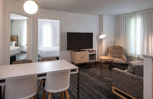 Falls Church Hotel | Relax and Unwind! Three Contemporary 2BR Suites with Full Kitchen, Pet-friendly!