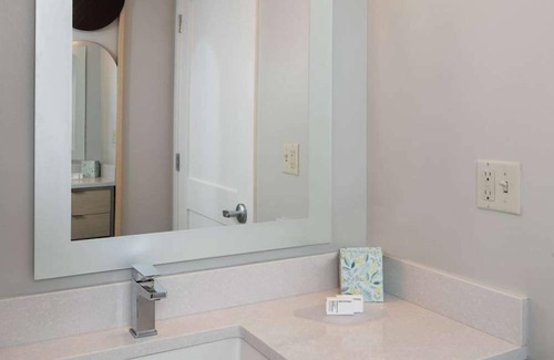 Falls Church Hotel | Relax and Unwind! Three Contemporary 2BR Suites with Full Kitchen, Pet-friendly!