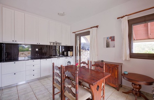 Almyrida Apartment | Relax at Liv’s House – Private Pool, Sea Views & Cozy Comfort in Crete