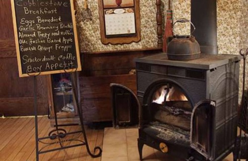 Birchwood Apartment | Relax in our French Quarters Room at The Cobblestone Bed & Breakfast