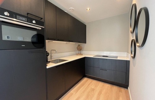 Municipality of Ede House | Relax in your private hot tub – nature villa with 2 en-suites for 4 guests.