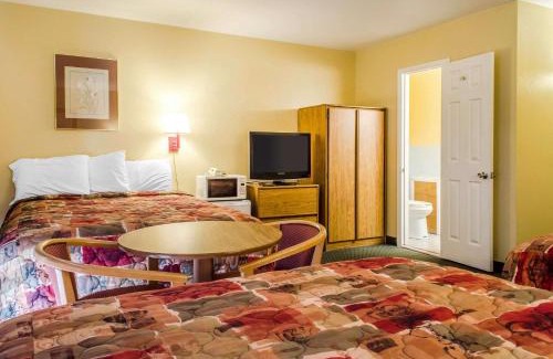 Lewisburg Hotel | Relax Inn