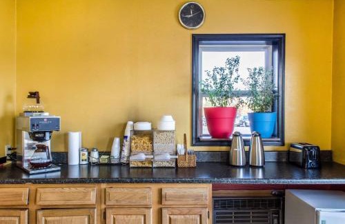 Lewisburg Hotel | Relax Inn