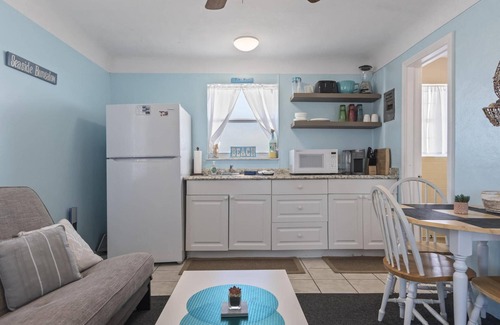 Painters Hill House | Relax! Steps to Quiet Beach | Quarter Deck Cottage in Flagler Beach | Lovely Beachside Location