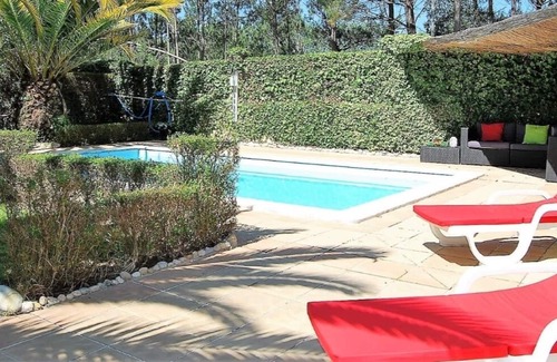 Marinha Grande House | Relax4family is a villa with private pool, near the beach and the country