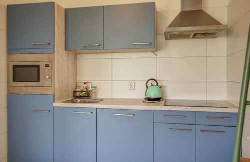 Julianadorp aan zee Apartment | Relaxed Beach Holiday at De Strandjutter: Walking Distance to Julianadorp aan Zee, Comfortable and Cozy Stay!